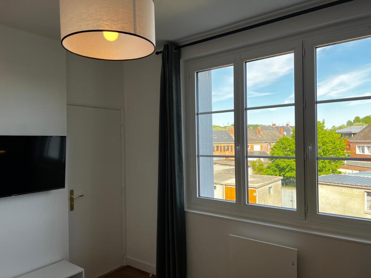 Idealement Situe "Le Studio" Les Locations Isahora Sont Aussi A 2 Pas Du Chateau D'Eu, Des Falaises Du Treport, De Mers Les Bains Et Aux Portes De La Baie De Somme Э (Приморская Сена) Экстерьер фото